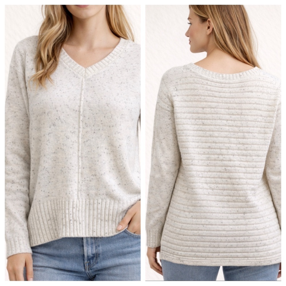 Tahari Women's Speckled Cream V-Neck Sweater
